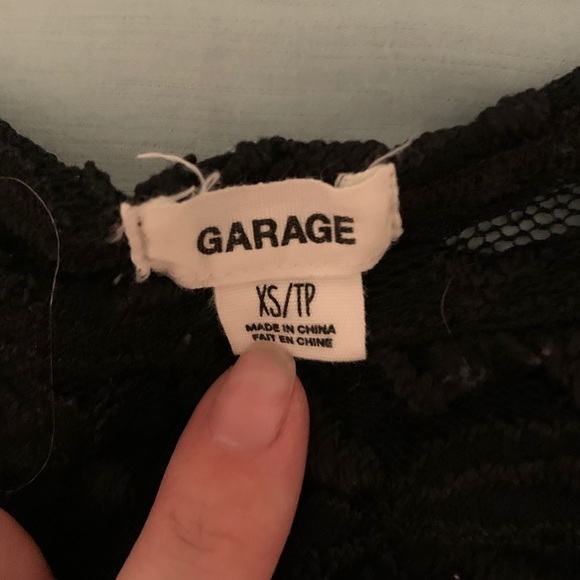 Black floral lace boxy tshirt - Picture 2 of 2